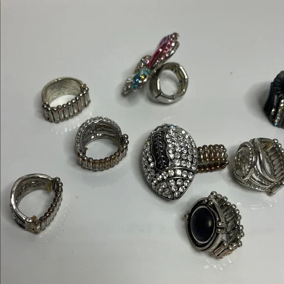 Bundle Silvertone Stretchy Crystal Rings - Picture 5 of 8